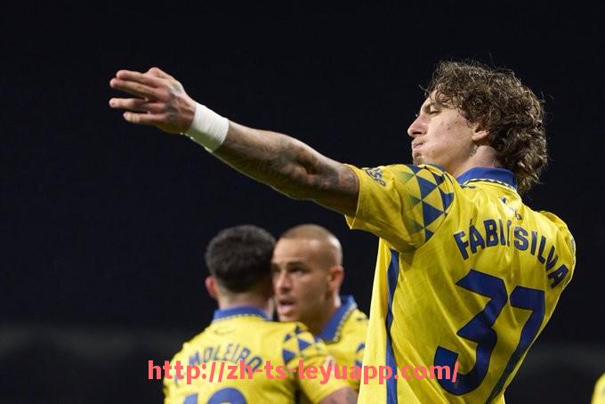 乐鱼体育入口-英超球队跟西甲球队：英超与西甲联赛球队的对比与赛事影响